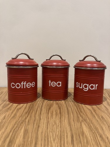 Vintage style red metal tea - style,